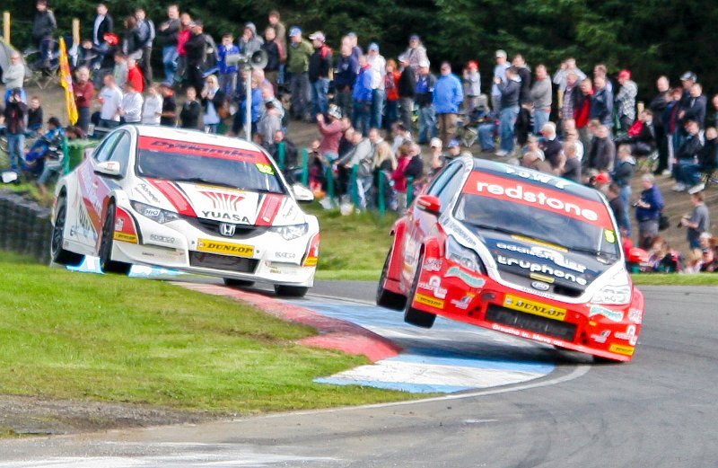 BTCC_races_Knockhill_August_26th_2012 (51).jpg